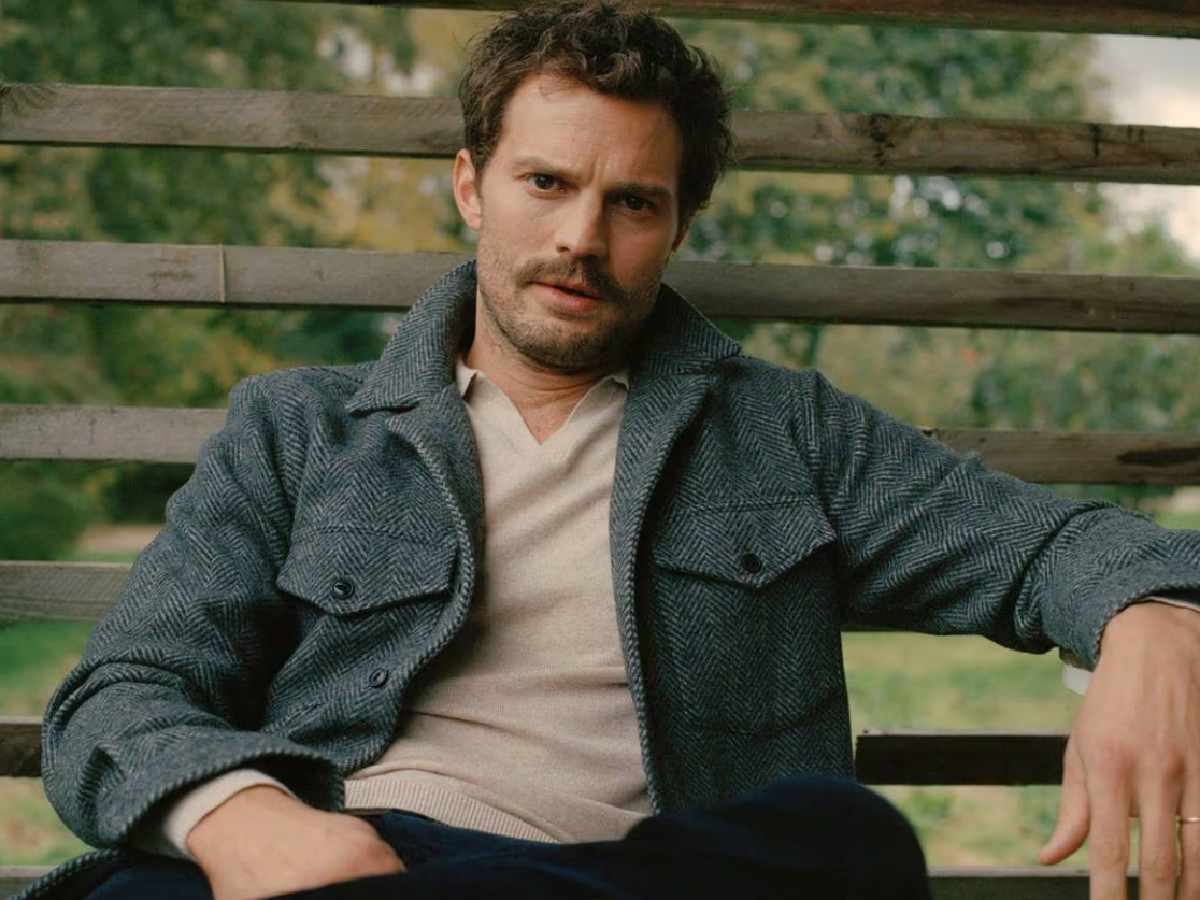 https://firstcuriosity.com/celebrity/jamie-dornan-says-he-kissed-a-horse-on-a-tv-set-despite-being-highly-allergic-heres-the-horror-that-followed/