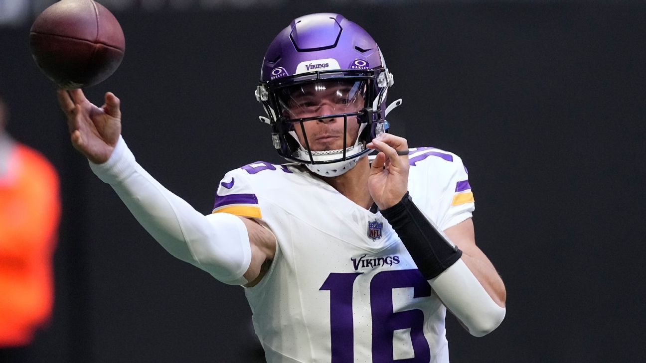 "Vikings' Quarterback Quandary: Decisions Looming for Postseason Pursuit"