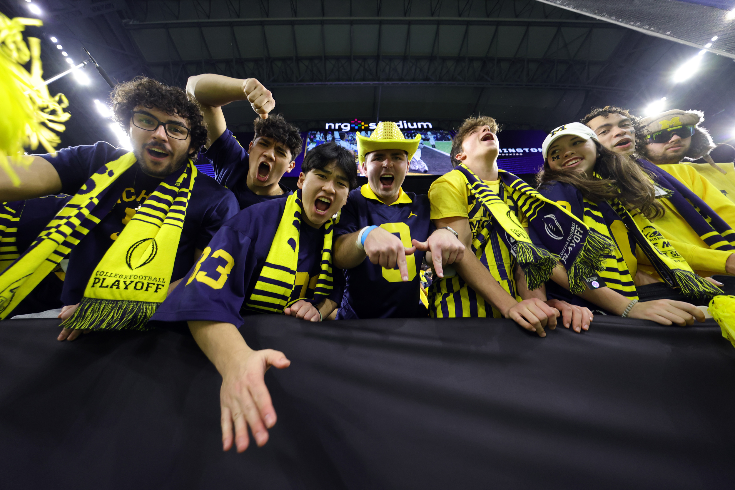 Highlights: Michigan defeats Washington 34-13 to clench College Football Playoff National Championship